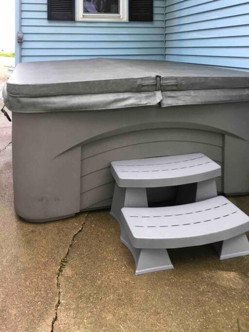 Вилла Caddy Corner Has A Hot Tub Just Outside Of Town Френч-Лик Экстерьер фото