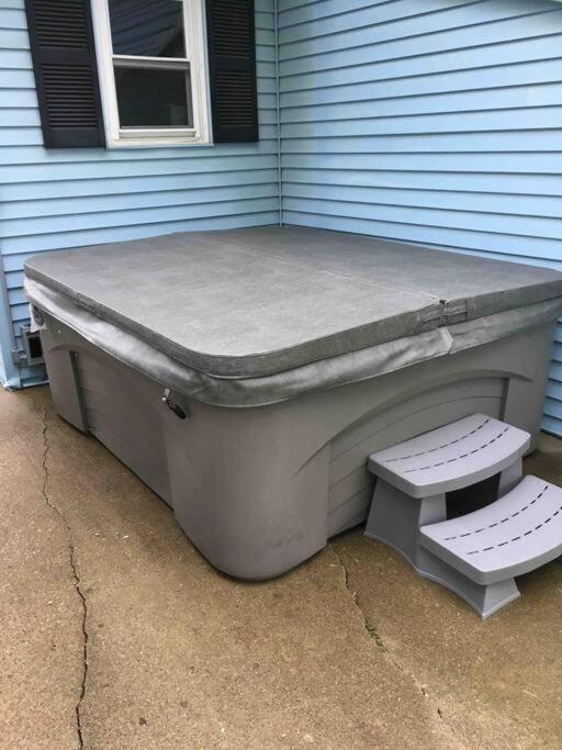 Вилла Caddy Corner Has A Hot Tub Just Outside Of Town Френч-Лик Экстерьер фото